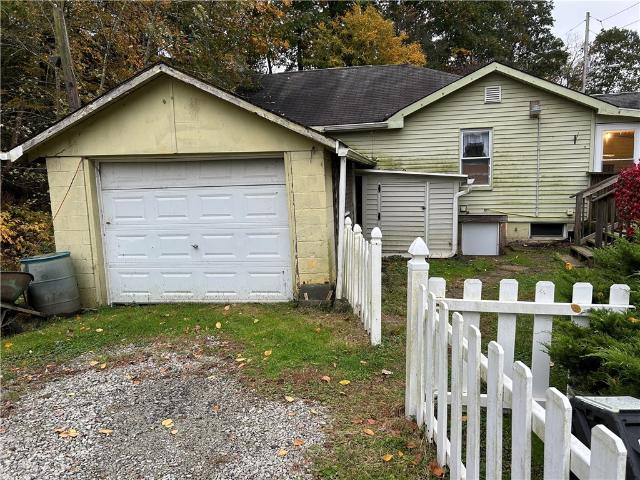 1908 Pleasantville Rd