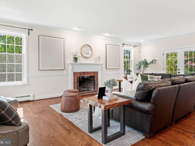 1908 Rochambeau Drive