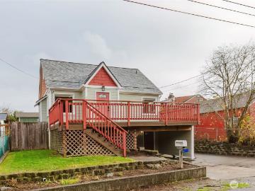 1908 Snyder Avenue
