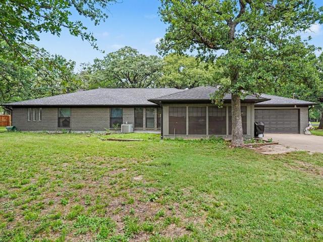 1908 Thousand Oaks Dr, Burleson, TX 76028 | MLS #21282