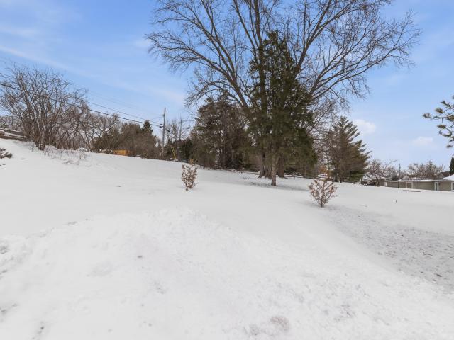 1909 Salisbury Rd, Unit 1911
