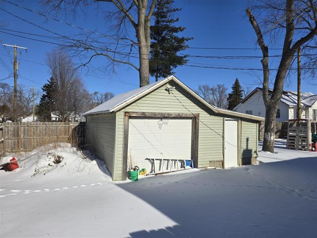 1909 Minnie Street