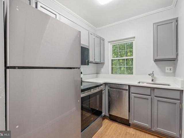 1909 n rhodes st, arlington, va