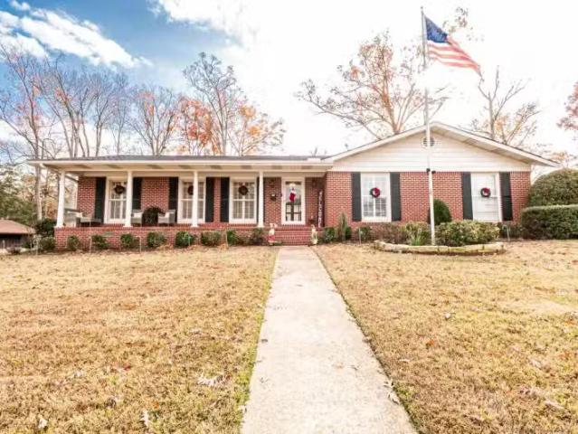 1909 W OAK ST, EL DORADO, AR 71730