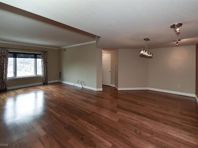 19000 Lake Rd APT 2315, Rocky River, OH