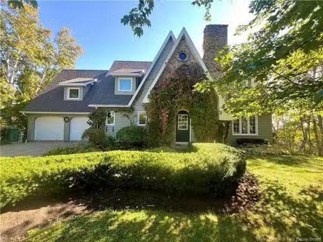 1900 Connemara Pl, Bathurst, NB, E2A 4Y2 house for sale Lis.