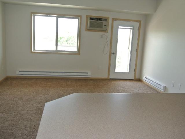 1900 Dakota Dr. 4 Bedroom Apartment for Rent at 1900 Dakota Dr N, Fargo, ND 58102 NDSU