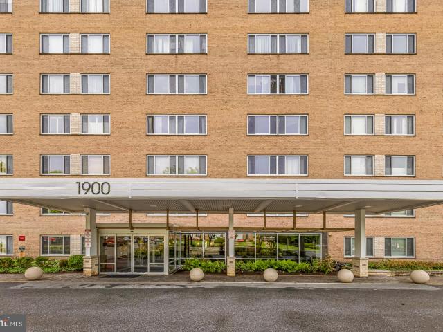 1900 Lyttonsville Rd, Unit 818, Silver Spring, MD 20910 | MLS #MDMC2225