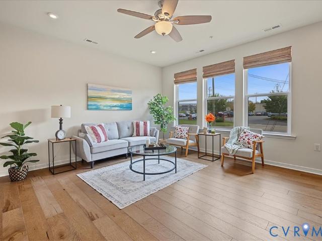 1900 Roseneath Road U4B