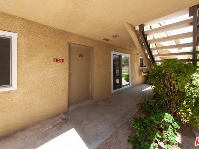 1900 S Palm Canyon Dr, 2 beds, 2 full baths