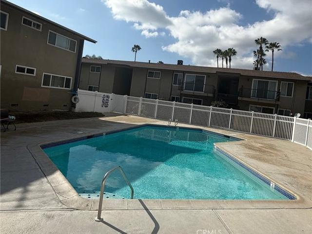 1900 W Glenoaks Ave, Anaheim, CA 92801