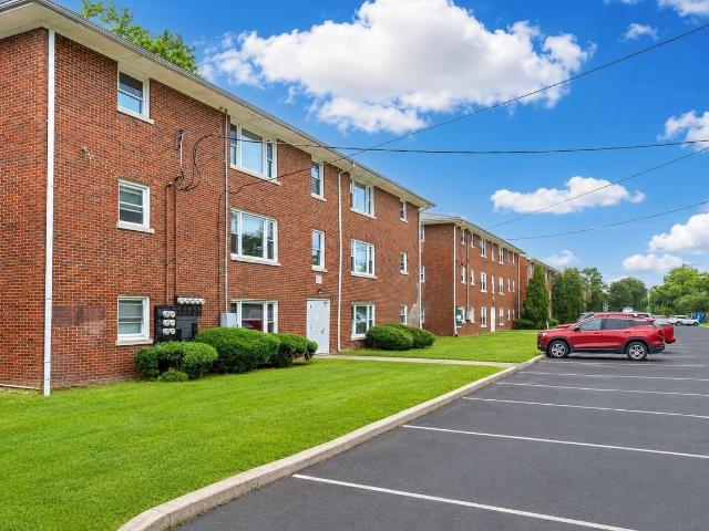 1901 Apartments 2 Bedroom Apartment for Rent at 1909 Cambridge Dr, Lexington, KY 40504