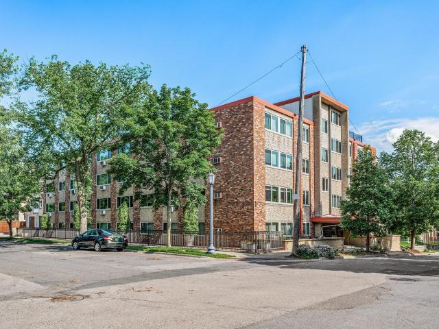 1901 Emerson Avenue S # 303