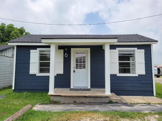 1901 Highway 276, 1 bed, 1 full bath