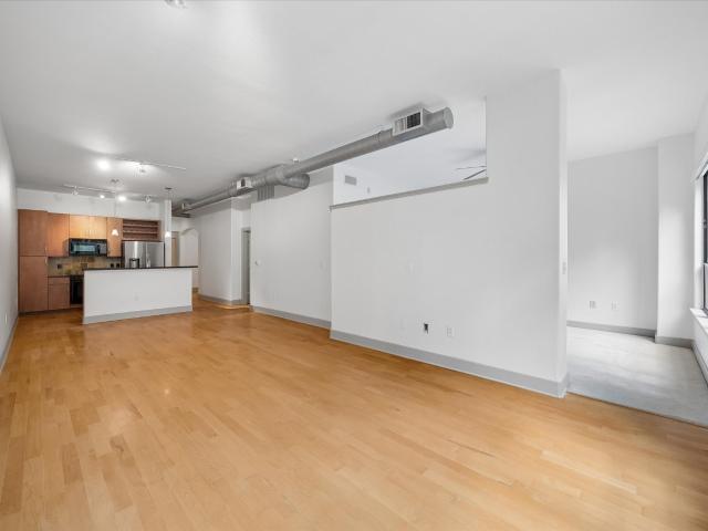 1901 Post Oak Boulevard 2215