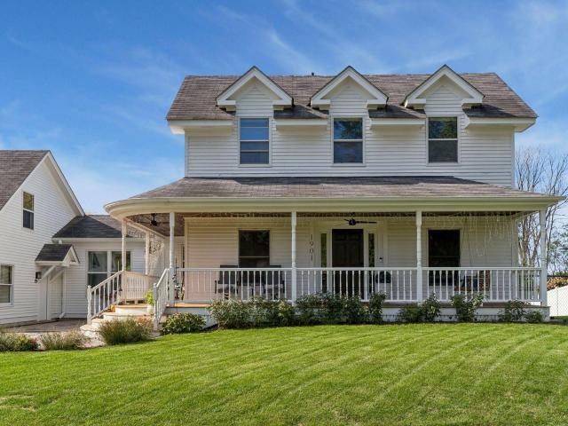 1901 4th Street N