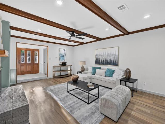1902 Alamo Drive