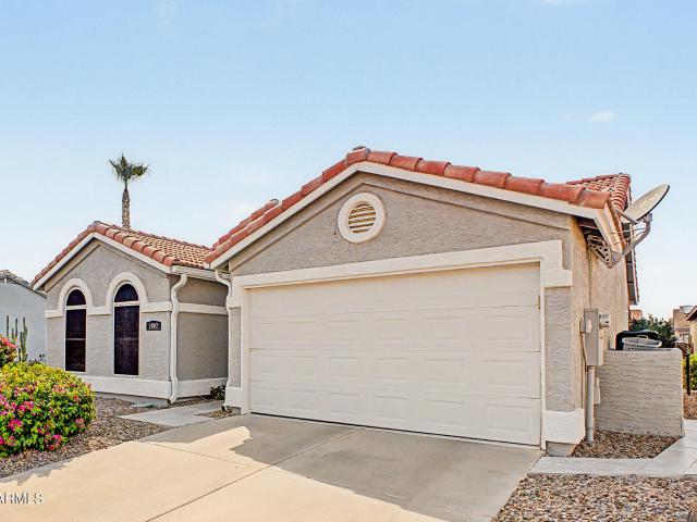 1902 E Colonial Drive