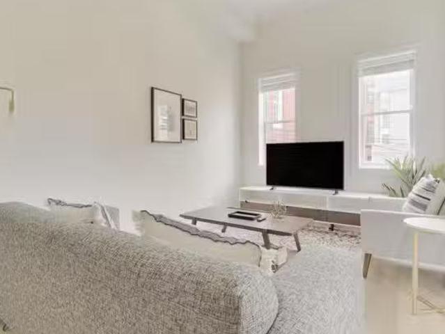 1902 R St NW, Dupont Circle 2 Bedroom 2 Bath