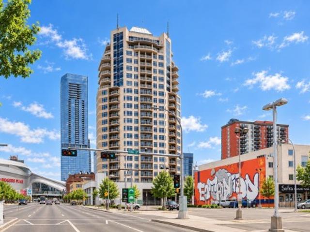 1902 10388 105 St Nw, Edmonton, AB, T5J 0C2 condo for sale | Listing ID E4509 | Royal LePage