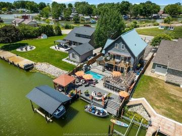 19037 Lakeside Drive, Lighthouse Cove, ON, N0P 2L0 house for sale | Listing ID 26014 | Royal LePage