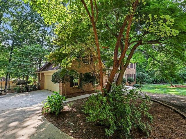 1903 Colony Oaks Drive
