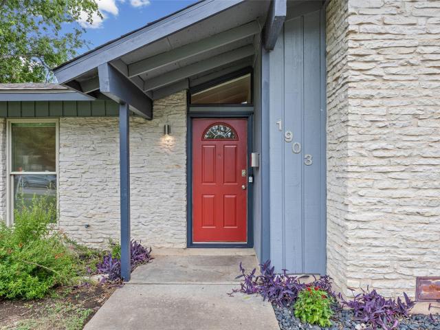 1903 Joy Ln