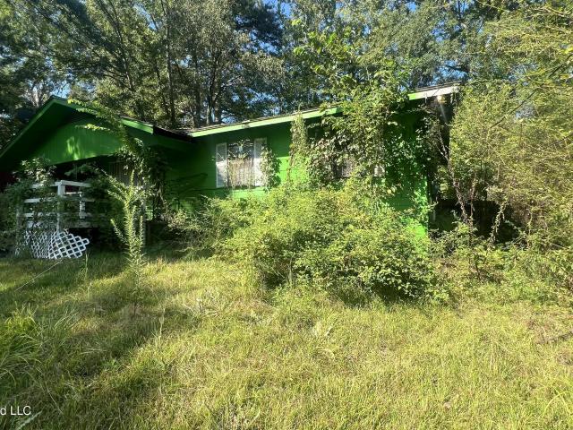1903 Shady Lane Drive