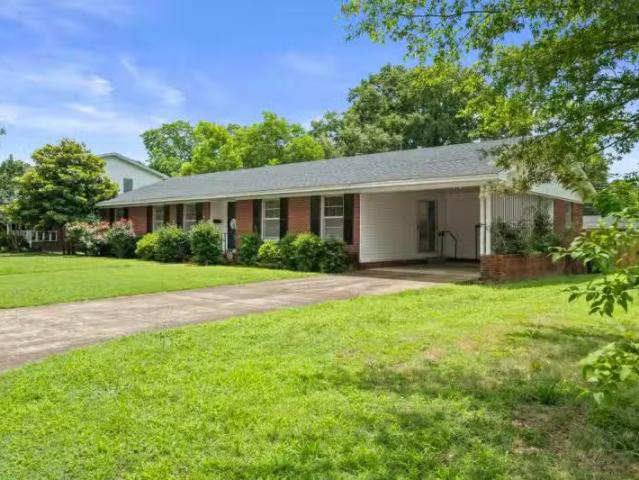 1903 W ARCH AVE, SEARCY, AR 72143