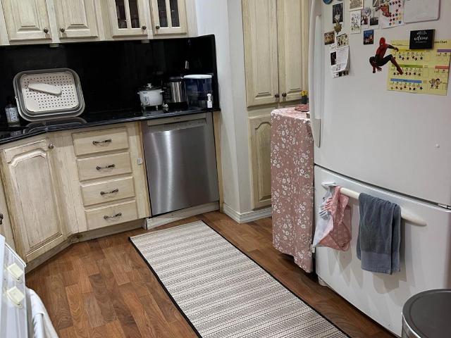 190 College Dr, Edison, NJ 08817 | MLS #2700 R