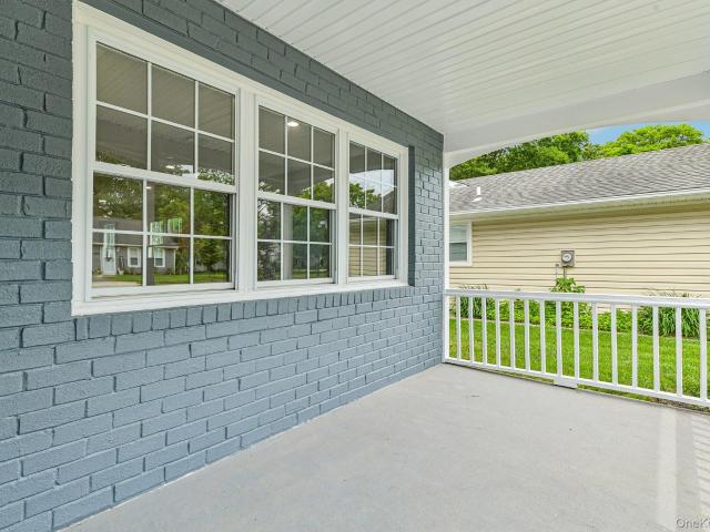 190 Canterbury Drive