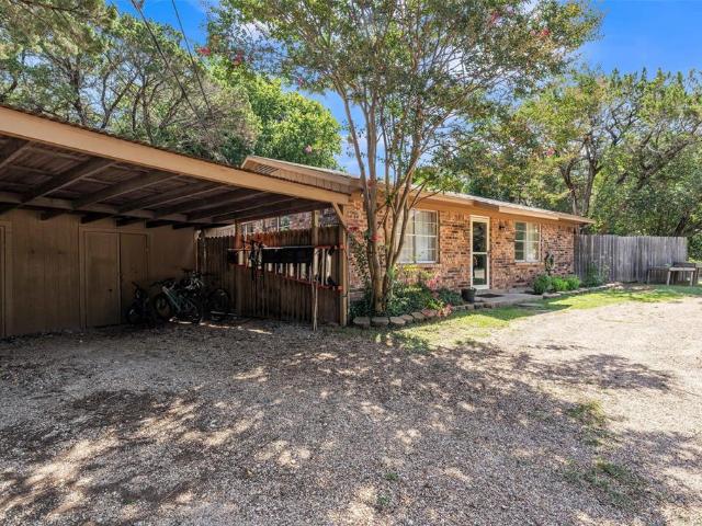 190 Crowfoot Lane
