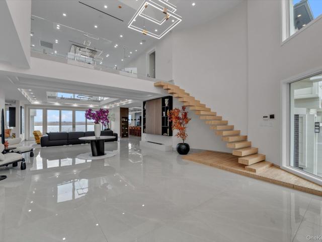 190 Curtis Road