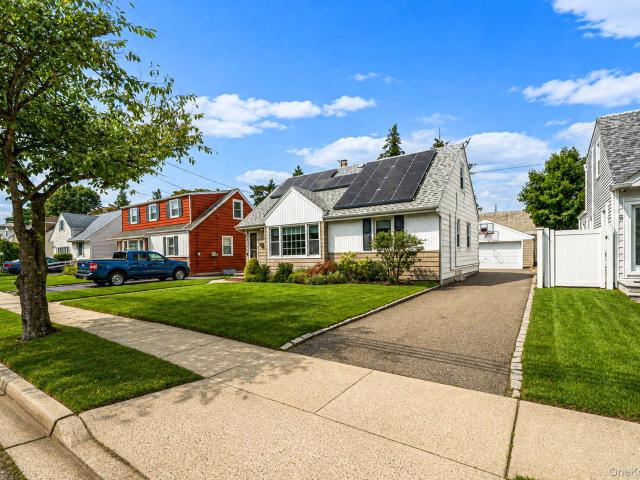 190 Albertson Place