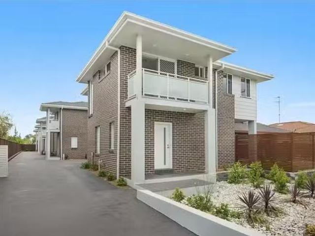 1/90 Brisbane Street, Oxley Park, NSW 2760
