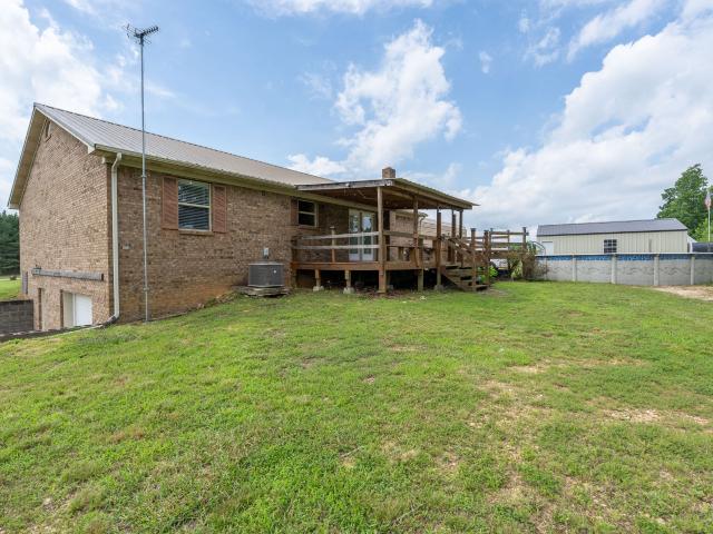 190 Buford Moore Ln
