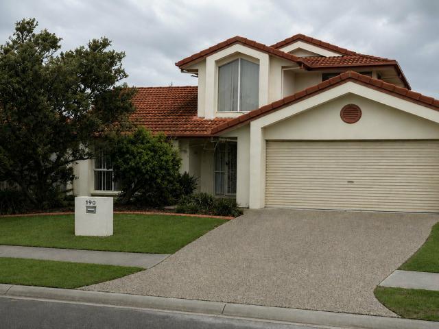 190 Endeavour Drive, Banksia Beach QLD