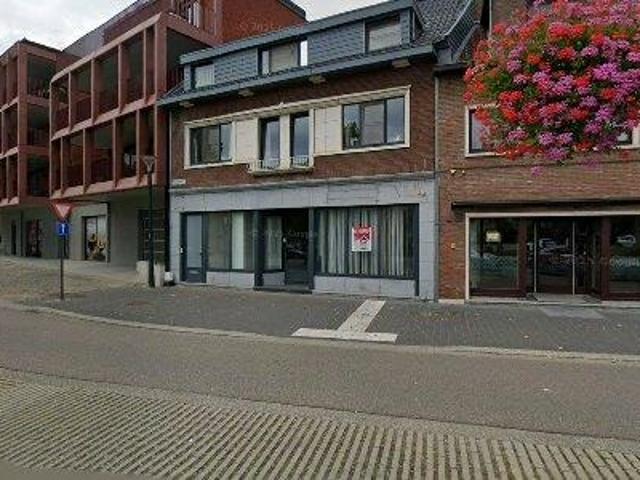 190 m2 apartment for rent in Lummen