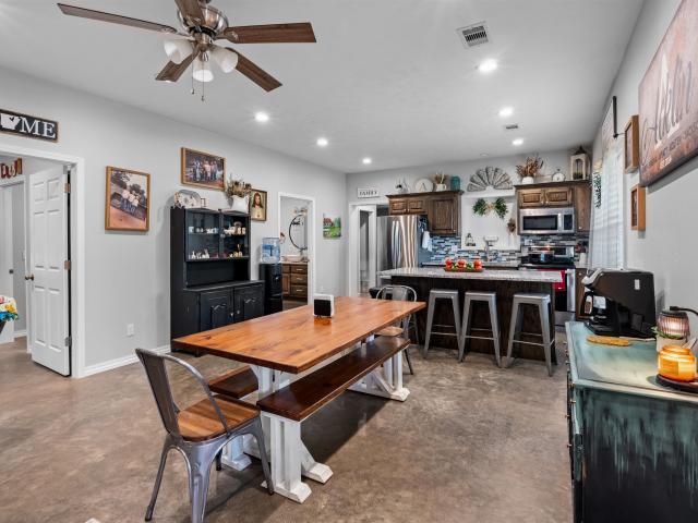 190 Sawyer Hollow