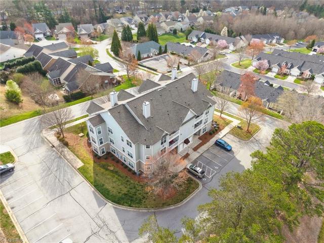 190 Shallowford Reserve Drive #304