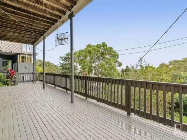 1/90 Riviera Avenue, TERRIGAL House for rent Listed by Craig.