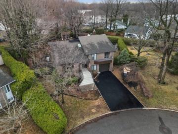 House for sale in Roussillon