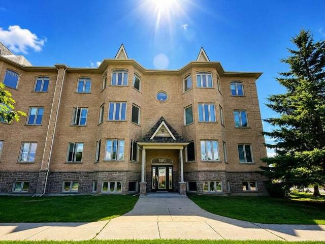 190 Rustic Hills Crescent Unit 7 2 Bedroom 1.5 Bathroom Condo for Rent
