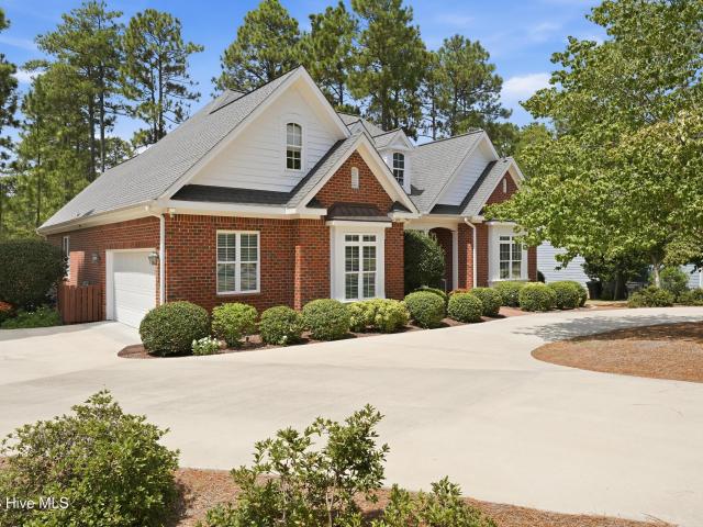 190 Wiregrass Lane