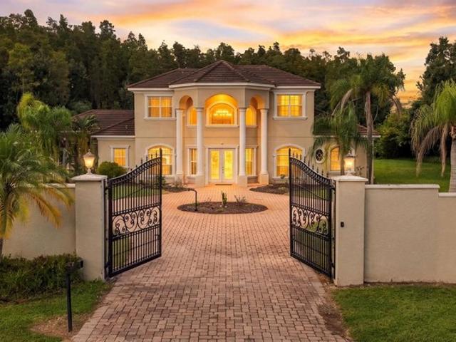 19153 Geraci Rd, Lutz, FL 33558