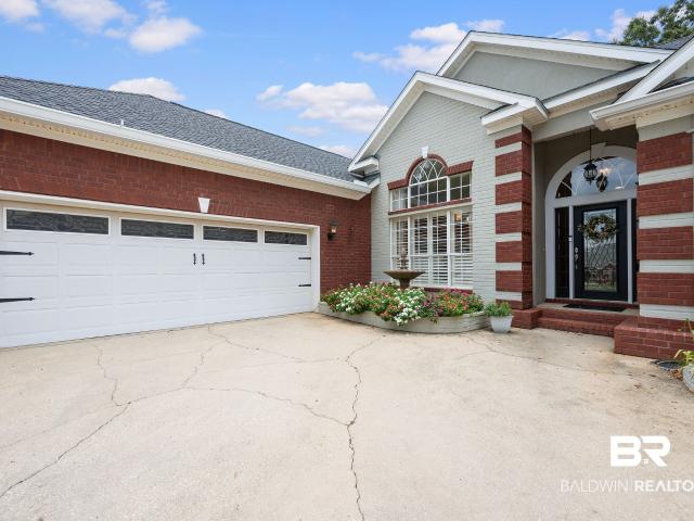 19150 Fairfax Dr