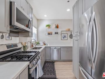 1915 Malcolm Ave, Unit 301, Los Angeles, CA 90025 | MLS #26744
