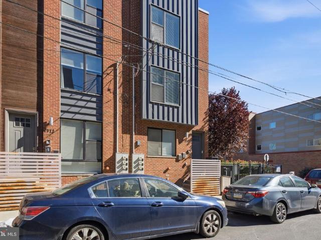1915 E Hagert Street # 2