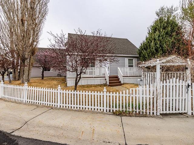 1915 S Carolina Dr, Green River, WY 82935 | MLS #20261