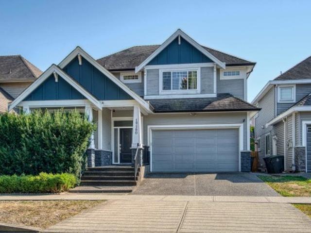 1916 Avenue, Surrey, BC, V4N 0A4 house for sale | Listing ID R3156 | Royal LePage